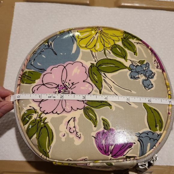 VERA BRADLEY MAKEUP BAG  7 X 6.5 EUC. - Picture 8 of 10